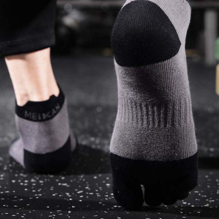 ถุงเท้ายาว5นิ้วสำหรับผู้หญิงและผู้ชาย-ถุงเท้ากีฬาดูดซับเหงื่อนุ่มระบายอากาศได้ดีถุงเท้าแยกนิ้วถุงเท้าทรงท่อสั้น