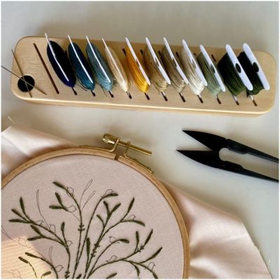 Floss Thread Organizer Sewing Tools Stitch Holder Wooden Bobbin Rack Cross Stitch Storage Holder String Ribbons Needlework