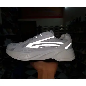 Yeezy 700 hot sale static f1