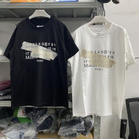 Y2K MM6 Margiela T เสื้อผู้ชายผู้หญิงคุณภาพสูงปฏิทินเทปพิมพ์ Oversize เสื้อยืด Top Tee GYM