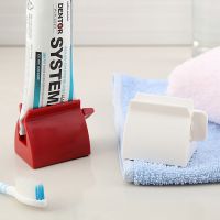 1PC Manual Toothpaste Dispenser Toothpaste Squeezer Rolling Cosmetics Cleanser Extruder Clamp Bathroom Accessories