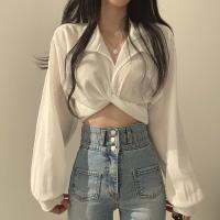 w เสื้อครอปสาวอวบ ขนาดใหญ่ไขมันมมผู้หญิงด้านบนฤดูใบไม้ผลิและฤดูใบไม้ร่วงแสดงปกบางท้องเล็กน้อยการออกแบบไขมันความรู้สึกเก๋จัดทอดถนนหวานและเผ็ดยุโรปและอเมริกาเสื้อเชิ้ตสั้น hn