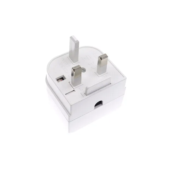 UK Plug Type G Adapter พร้อม13A ฟิวส์ EU European 2 Prong Round To UK