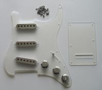 KR- ST   Pickguard Back Plate Clear w/ Chrome Pickup Covers Knobs and Tip