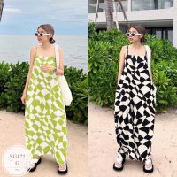 MF172  Graffic Maxi Dress เดรสยาวสายเดี่ยว เจาะกระเป๋าข้าง ผ่าด้านหลังนิดๆ จะได้สะดวกเวลาเดิน ผ้าพิมพ์ลายกราฟิกเกร๊ๆ เนื้อผ้านิ่ม ลื่น ใส่แล้วไม่ร้อน ระบายอากาศได้ดี สาวๆคนไหนมีแพลนจะไปเที่ยวพักผ่อน ลองมาแกล้งๆซื้อชุดนี้ไปใส่ รับรองว่าสวย แซ่บ ปังแน่นอนค๊