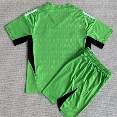 ▪▣  23/24 new real Madrid goalkeeper 1 Kurt tuva shirt with short sleeves adult children suit football clothing