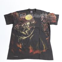 เสื้อวง Iron Maiden ลายโอเวอร์ปริ้น ตะเข็บเดี่ยวบนล่าง สไตล์วินเทจ สกรีนทั้งตัว ผ้านอก เสื้อOVP เสื้อโอเวอร์ไซส์ เสื้อวงดนตรีต่างประเทศ