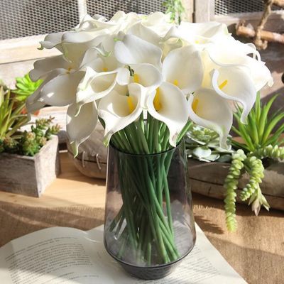 ”:{》: 37ซม. ดอกแคลลาลิลลี่เทียมดอกไม้ปลอม PU สีขาวสำหรับงานแต่งงานการตกแต่งบ้าน Buket Pengantin โต๊ะที่บ้านช่อดอกไม้ตกแต่งดอกไม้10/5ชิ้น