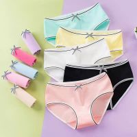 10pcsLot Cotton Girls Underwear Solid Low Waist Short Briefs Comfortable Antibacterial Striped Woman Panties 10-20Y