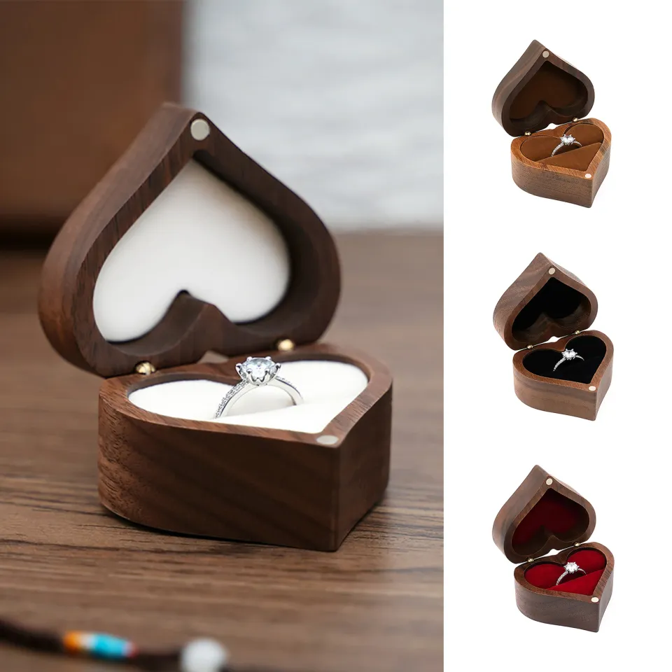 Compact engagement deals ring box