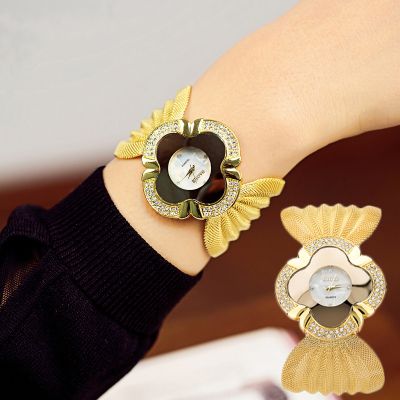 （A creative）สายรัดตาข่าย WomenFashion Oval GoldAlloyWatchRhinestone Wrist Watches LadiesClock