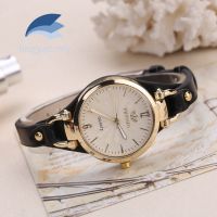 Women Casual Watches Round Dial Rivet PU Leather Strap Wristwatch Ladies og Quartz Watch Gift