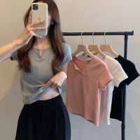 【X-style】ใหม่ เสื้อยืด คอวี แขนสั้น สีพื้น เข้ารูป