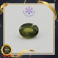 พลอยเขียวส่อง 3.24 ct. Natural Green Sapphire สีเขียวอมเหลือง บางกะจะ พลอยเผา ในเนื้อพลอยมีตำหนิที่เกิดขึ้นตามธรรมชาติ การันตีพลอยแท้++