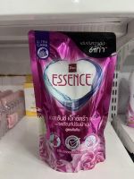 SuperSale63 550 มล. เอสเซ้น ESSENCE น้ำยาปรับผ้านุ่มเอสเซ้น จาก BSC เอสเซ้นซ์ สูตร เอสเซ้นซ์ปรับเข้มข้นถุงเติมสีชมพู 550ML