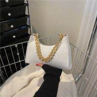 [COD] bag womens 2022 new fashion autumn solid chain French stick simple one-shoulder portable