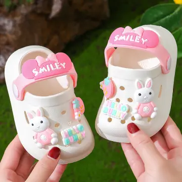 Size 3 baby online girl slippers