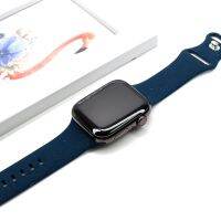 URVOI สายซิลิโคนสำหรับนาฬิกา Apple Ultra Series 8 7 6 SE 5 4 321วงดนตรีสำหรับ IWatch กีฬาข้อมือปิดเหน็บอ่อน41 45มม.