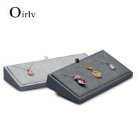 Oirlv เครื่องประดับยืนแสดงสร้อยคอหนัง PU กระเป๋าเก็บบัตรจี้จอแสดงผล Rack สีเทาเครื่องประดับบรรจุภัณฑ์ PU057