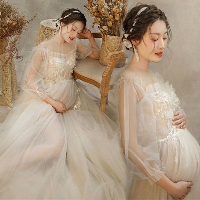 [ภาพถ่ายสตรีตั้งครรภ์] ชุดคลุมท้อง หญิงตั้งครรภ์ เสื้อผ้าถ่ายภาพสตูดิโอ ตั้งครรภ์ ท้องใหญ่ ภาพถ่ายซีทรู แม่ที่แม่นยํา ผ้าโปร่ง สีขาว คนท้อง กราฟฟิก