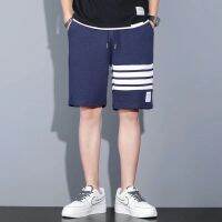 กีฬาฤดูร้อน Waffler Four Striped Loose Streetwear Man Gym กางเกงขาสั้นกีฬา Gym Oversize สั้น Homme ชาย Beach Baggy กางเกงขาสั้น