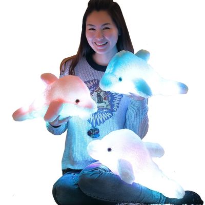 ตุ๊กตาโลมาเรืองแสงขนาด45ซม./25ซม. ไฟ LED หมอนอิงหมอนของเล่นสัตว์สีสันสดใส WJ453ของขวัญสำหรับเด็ก