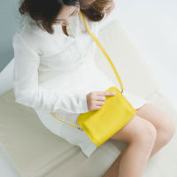 Oval Cross body กระเป๋าสะพายข้างหนังแท้ ใบเล็ก หนังแท้ Yellow+gray