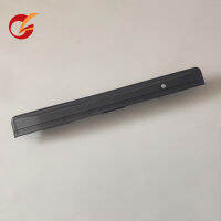 Trunk Back Door Lift TailGate Lid Panel Molding สำหรับ Nissan Caravan E24 1986-2000พร้อมที่จับ