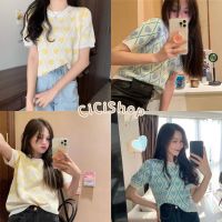 Cici(66013)เสื้อไหมพรมคอกลมแขนสั้น ลายหัวใจทั้งตัวมีดีเทลตัดขอบสีที่แขน น่ารักปุกปิก