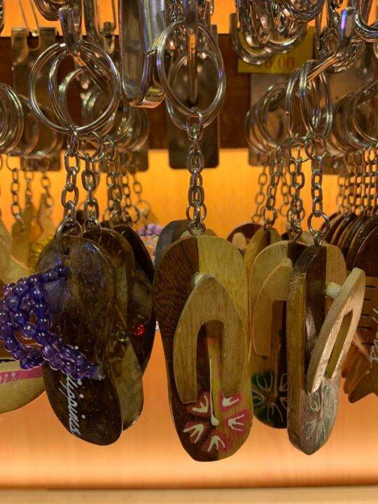 PHILIPPINES KeyChain Wooden Native Philippines Souvenir Keychain Key