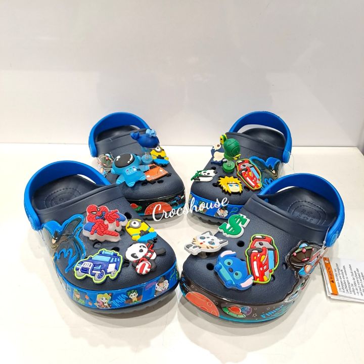 Tặng kèm jibbitz 2D) Sục crocs 3D viền họa tiết batman - đĩa bay, máy bay  xanh