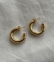 Tila Classic Small Half Hoops Earring