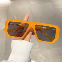 Vintage Rectangle Sunglasses Men Fashion Oversized Gradient Women Shades Eyewear Retro Ins Trendy Brand Design UV400 Sun Glasses