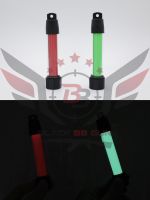 แท่งเรืองแสงแบบใส่ถ่าน ยี่ห้อ Emerson (Lightsticks) (EmersonGear Eletronic Glow Sticks)  ขนาด : ยาว 12.9cm. เส้นรอบวง 22-27cm. น้ำหนัก :24กรัม  คุณสมบัติ : #สินค้าเป็นแท่งเ