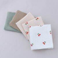 【CC】 1/5 Pcs 4 Layer Baby Handkerchief Soft Absorbent Gauze Burp Kids Newborn Face Bibs Feeding