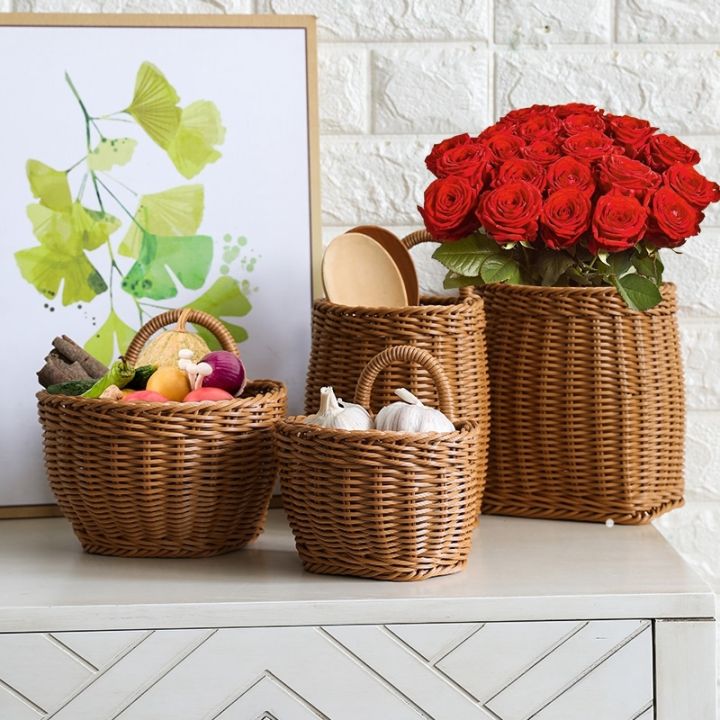 kitchen-storage-basket-hand-woven-garlic-hanging-basket-wall-hanging-fruit-sundries-basket-with-handle-organizer-home-decor