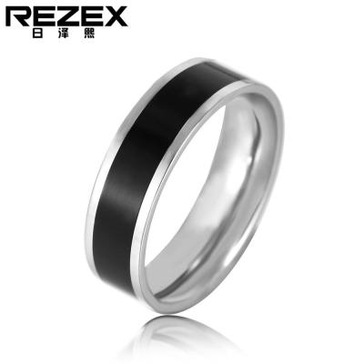 REZEX เครื่องประดับแหวนเหล็กไทเทเนียมสีดำขาวสำหรับผู้ชายและผู้หญิงสไตล์เรียบง่าย