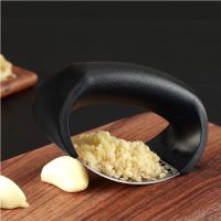 Garlic Press Tool Garlic Peeler Manual Stainless Steel Mincer Clove Crusher Masher Mincing Crusher Grinder Kitchen Accessories