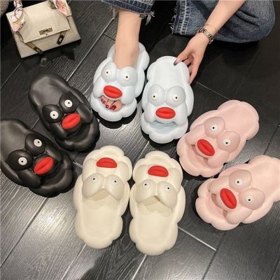 【July】 Sausage Mouth Wearing Slippers 2023 New Fashion Thick Sole Stepping Shit Flip flops at home