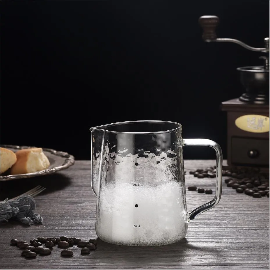 High Borosilicate Glass Milk Frothing Pitcher with Measurement, 20oz/600ml Hammer Heat Resistant Glass Milk Coffee Cappuccino Latte Art Steaming