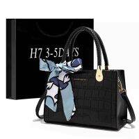 [Hot style] H7 Fashionable Mothers Day Practical for Mom Womens Attractive Ladys Hand-held Crossbody