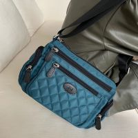 FN Nylon cloudy lite bag  :  กระเป๋าสะพายพาดลำตัว / Crossbody bag 1307-21011