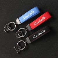 High-Grade Leather Suede Keychain Car Styling Custom Key Ring With Horseshoe Buckle For Alfa Romeo Giulietta Styling Accessories