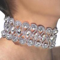 Statement Silver Color Big Crystal Stone Necklace Choker for Women INS Fashion Bling Rhinestone Bib Collar Necklace Jewelry Fashion Chain Necklaces