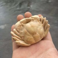 Boxwood carved windfall crab handle piece tea pet men and women carry around the world with money coming from directions pendant ornaments hot style