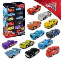 12ชิ้น/ชุดรถยนต์ดิสนีย์พิกซาร์2 3ชุดของขวัญ Lightning McQueen King Jackson Ramirez Mater Diecast Mini ของเล่นแบบจำลองรถสำหรับเด็กผู้ชาย