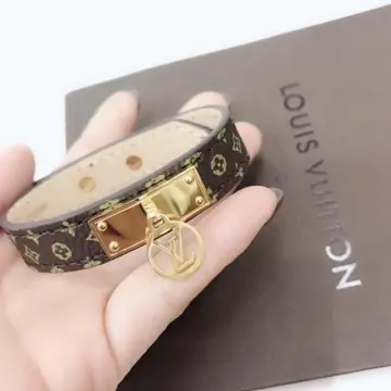Shop Louis Vuitton Gold Bracelet with great discounts and prices online -  Nov 2023