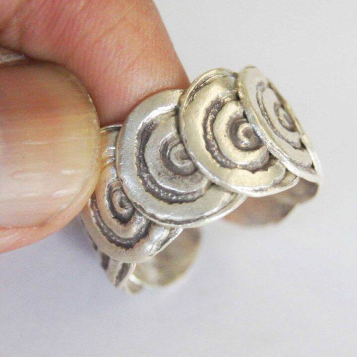 thai-design-ring-modern-silver-karen-hill-tribe-handicraft-ringแหวนเงินกะเหรี่ยงสมัยใหม่ที่ไม่เหมือนใคร