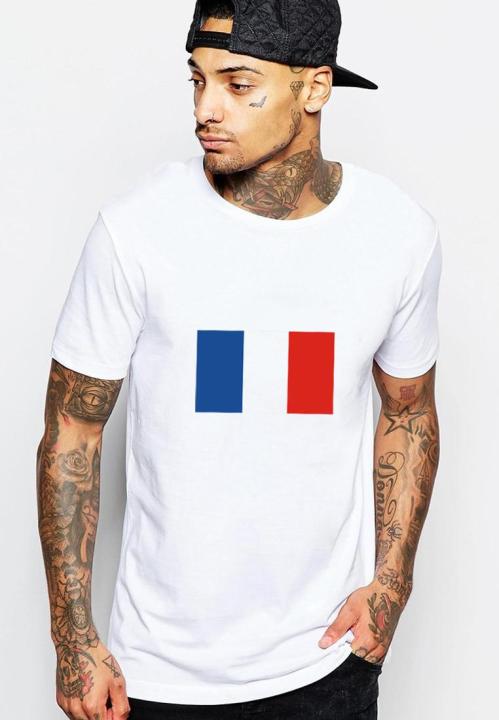 Hãy khám phá áo thun World Cup 2018 cờ Pháp và cảm nhận sự hăng say của các cầu thủ trong giải đấu đỉnh cao này! Năm 2024, áo thun World Cup 2018 cờ Pháp vẫn được coi là một sản phẩm thời trang độc đáo và phong cách. Với màu cờ Pháp truyền thống, sản phẩm này đã trở thành biểu tượng của sự đam mê và niềm tự hào trong lòng người hâm mộ.