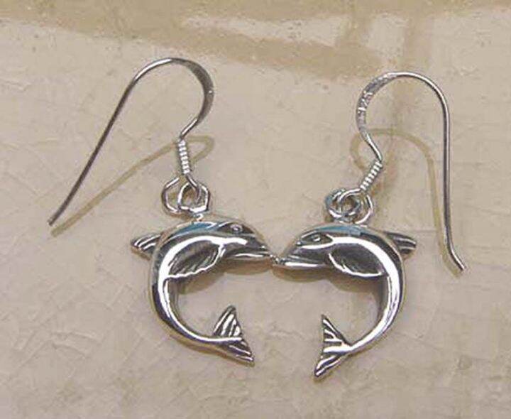 thai-hanging-dolphin-earrings-handmade-925-sterling-silver-beautiful-gift-ปลาโลมา-ห้อยตำหูเงินสเตอรลิงซิลเวอรใช้สวยของฝากที่มีคุณค่า-ฺชาวต่างชาติชอบมาก